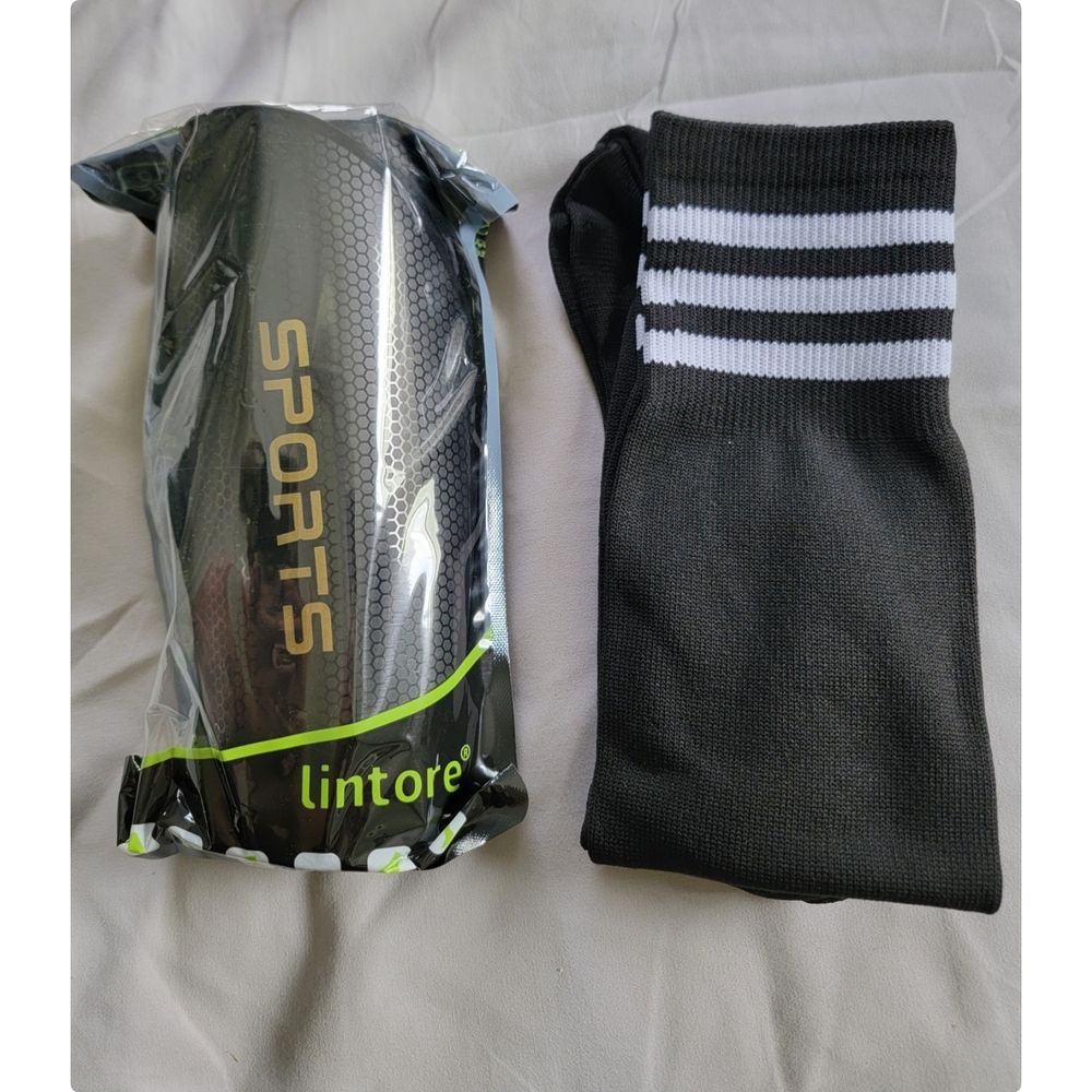 Men/Youth Shin Guard & Black Soccer Sports Socks